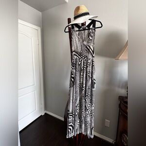HOMAGE Monochrome Geometric Maxi Dress